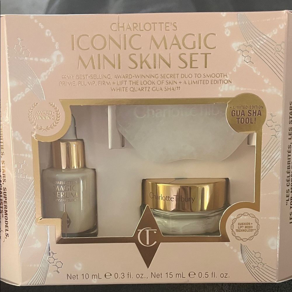 Charlotte Tilbury Iconic Magic Mini Skin Set - Picture 3 of 6